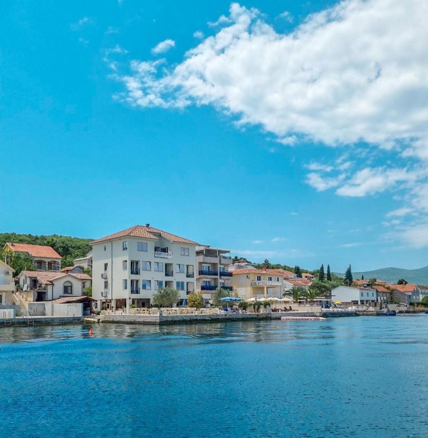 Timea Apartment Tivat Zewnętrze zdjęcie